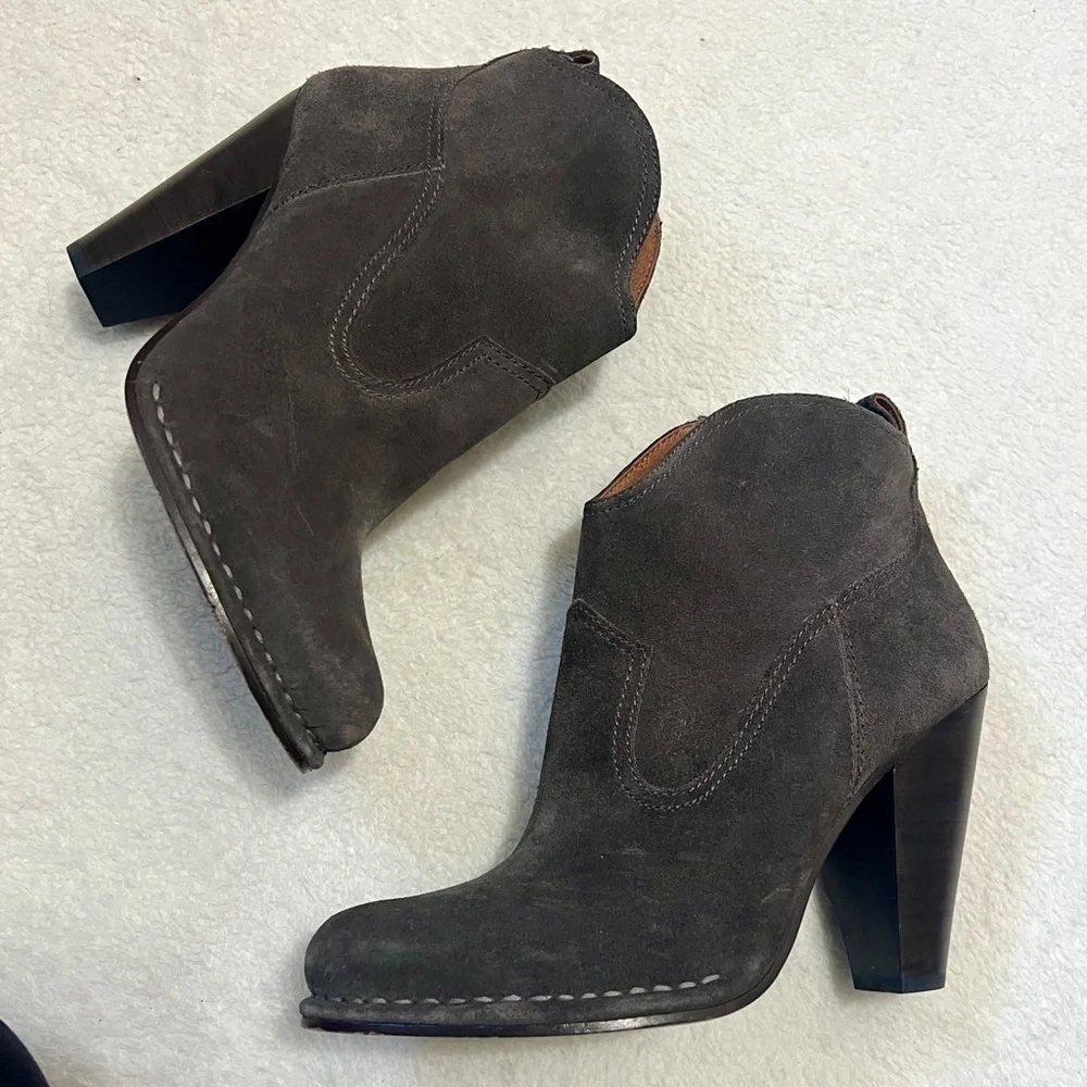 Frye Madeline Short Grey Suede Ankle Booties - Size 9.5